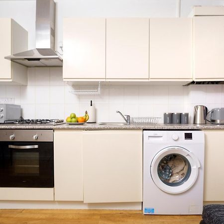 Apartament Cozy 2-Bed Garden Flat, With Free Private Parking, Wembley Londyn Zewnętrze zdjęcie