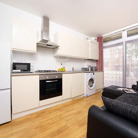 Apartament Cozy 2-Bed Garden Flat, With Free Private Parking, Wembley Londyn Zewnętrze zdjęcie